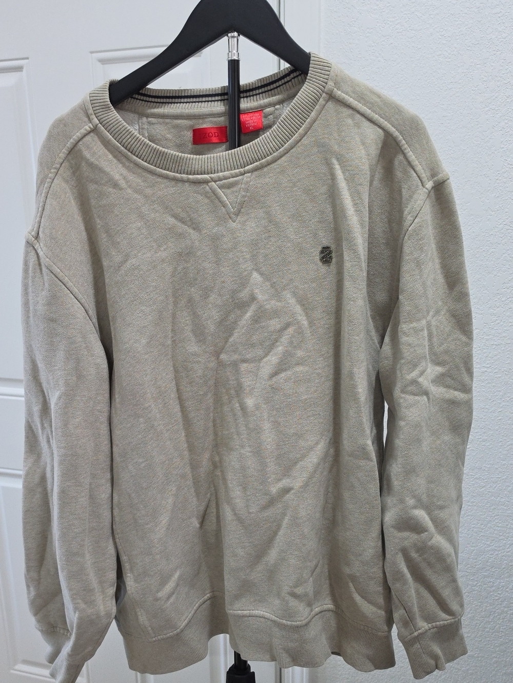 IZOD Men's Crewneck Sweatshirt - Beige